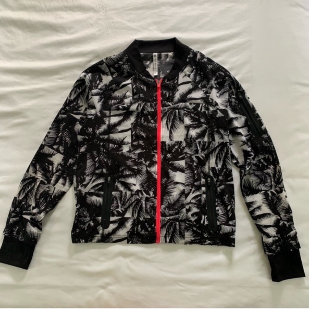 Fabletics Jacket - Picture 3 of 9